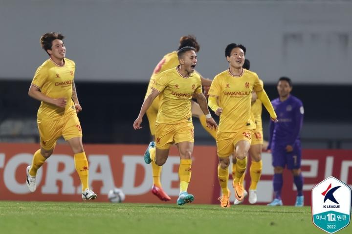 雷火电竞下载-包含韩国篮球联赛：大邱队惨遭逆转的词条