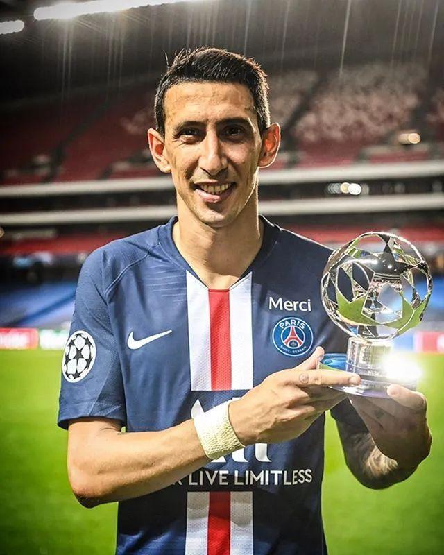 包含马德里盛宴：大巴黎球星加盟的词条