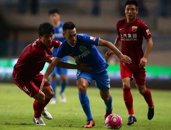 关于广州富力客场挑战上港，能否取得突破性胜利？的信息