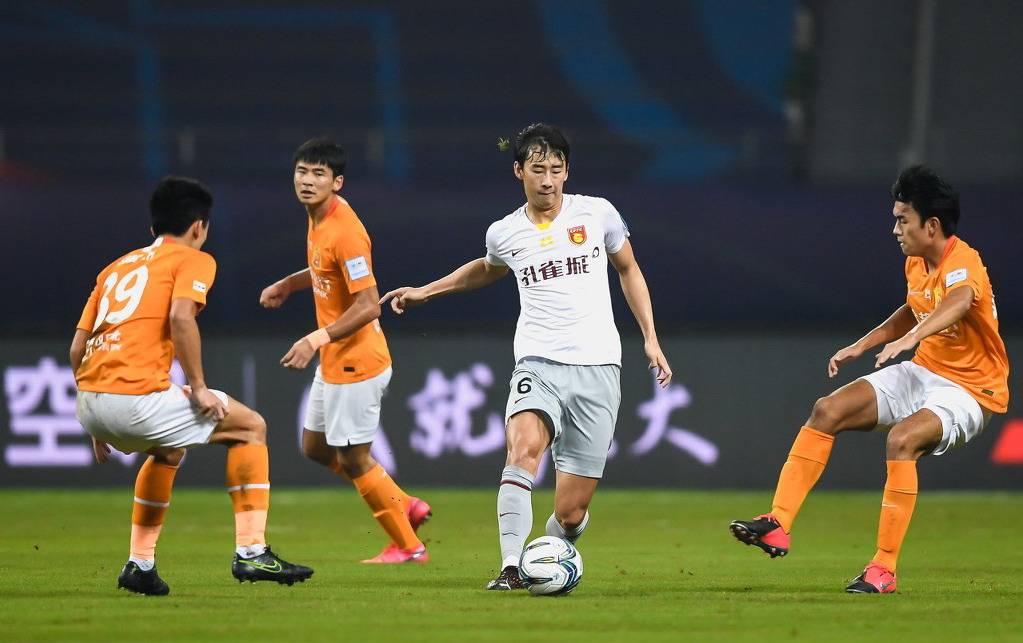 包含武汉卓尔客场大胜河北华夏幸福,排名升至第四的词条 包含武汉卓尔客场大胜河北华夏幸福,排名升至第四的词条