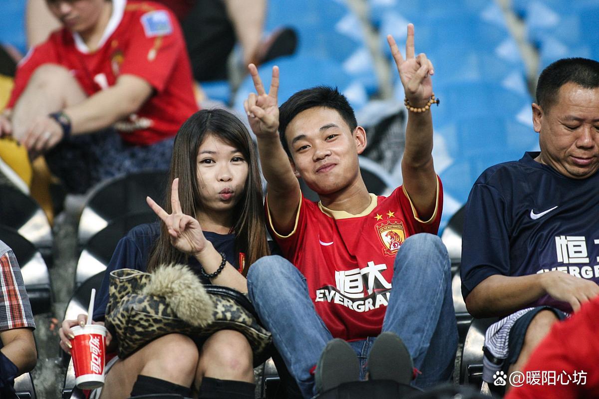 关于中国队轻取马来西亚队，马琳高光表现的信息