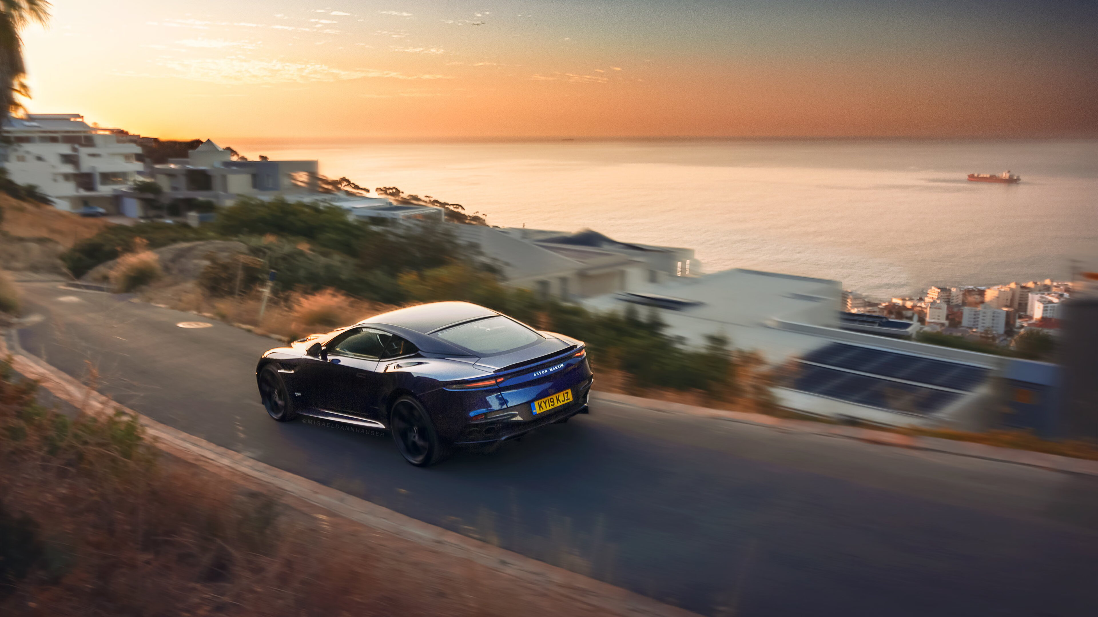 厄德高织就无形之网，佛罗伦萨突围黄黑囚笼