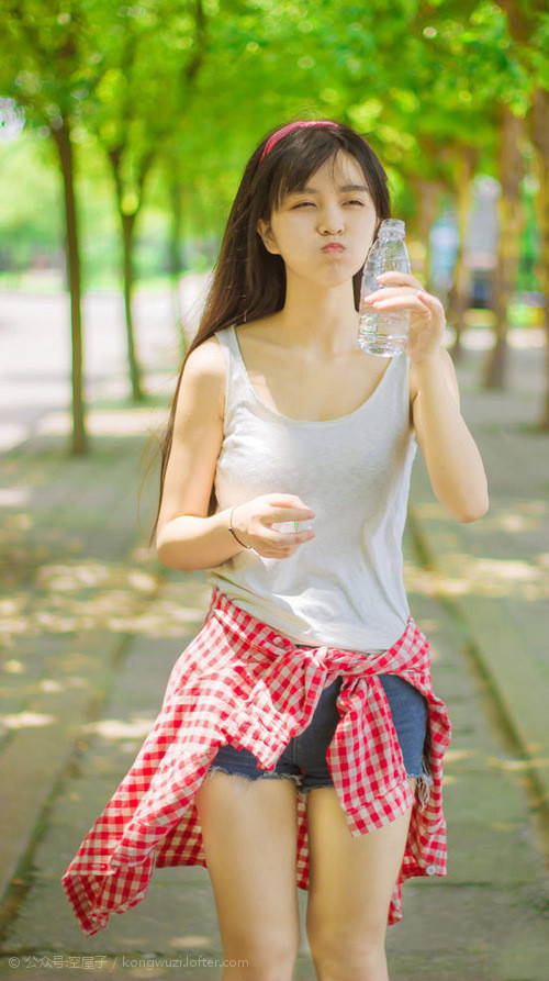 唯一性的解构，当德布劳内、伊拉克与巴萨在同一天展现不可复制的足球