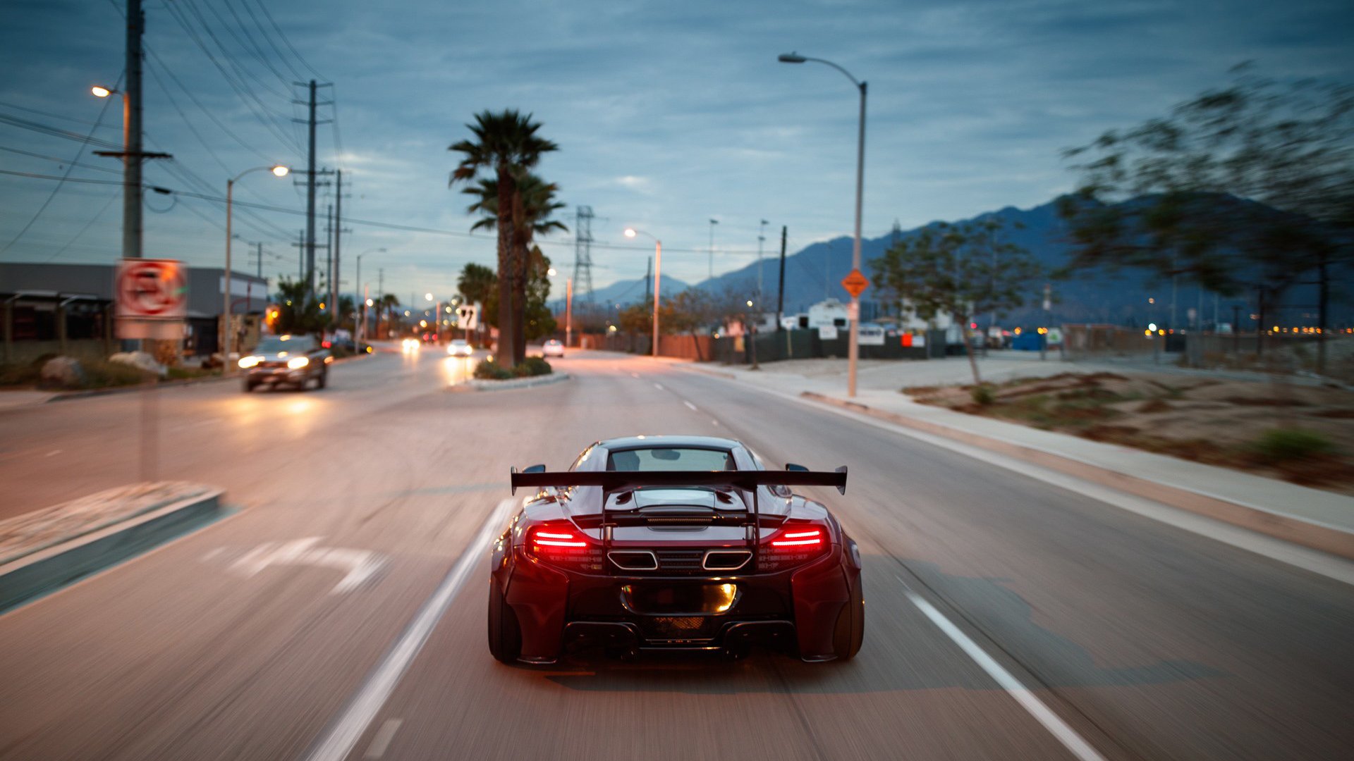 那不勒斯的蓝色海啸冲垮墨西哥铁壁，佩德里如何用减速魔法主宰比赛？