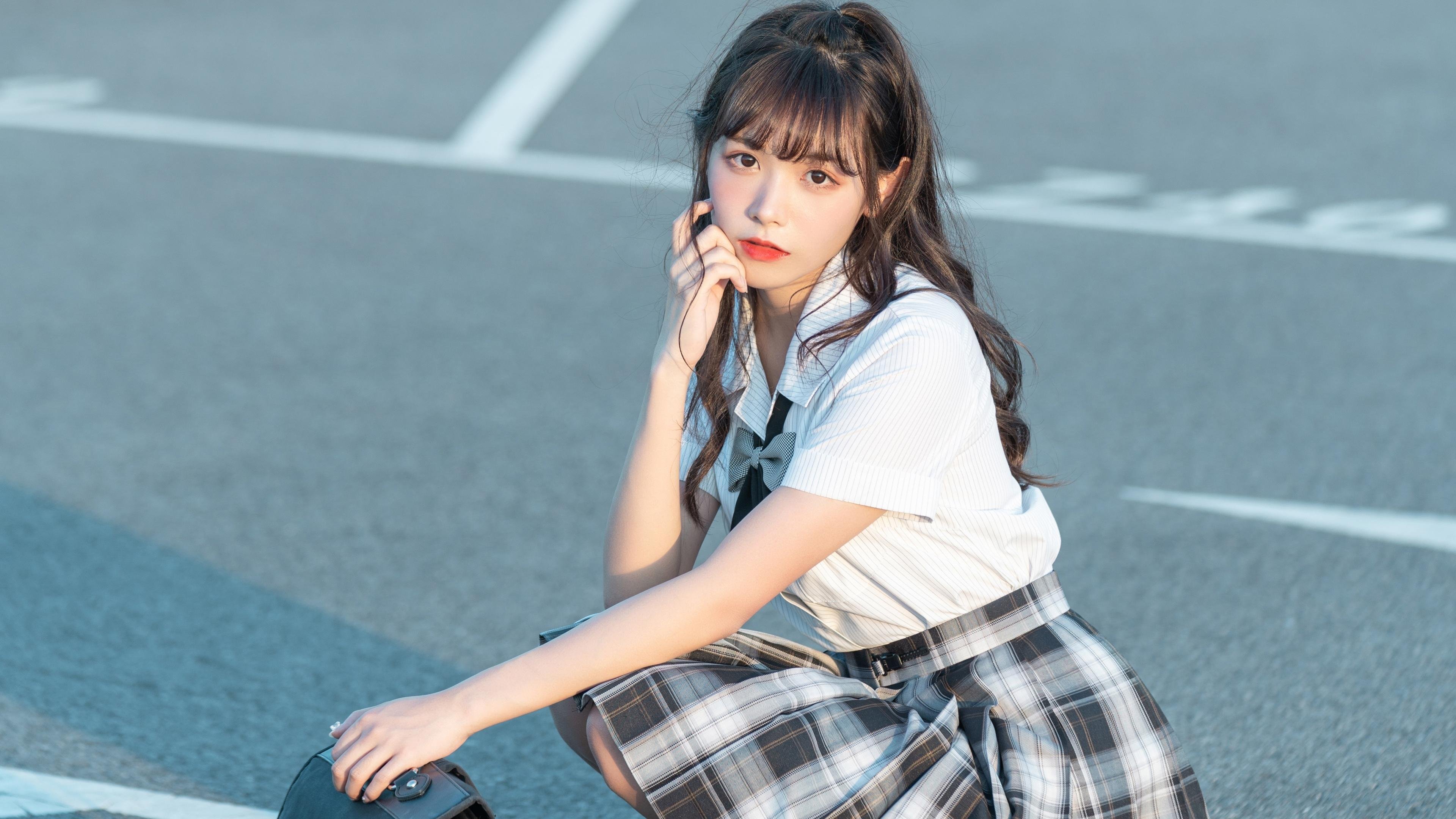 跨洋争霸战，伦纳德连续得分引爆高潮，热火险胜深圳队夺争冠荣耀